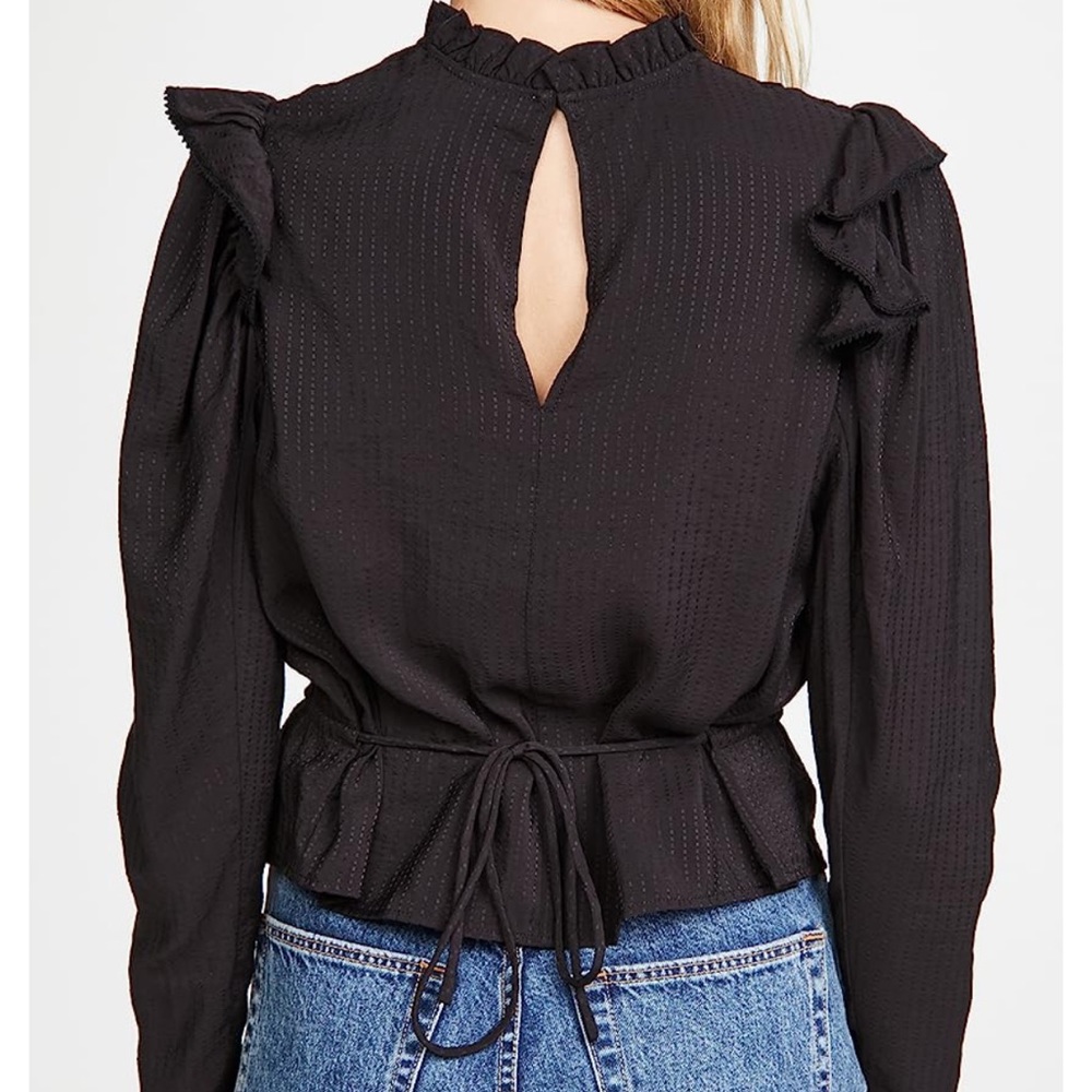 Astr the Label Alcott top Size: Medium Color: Black